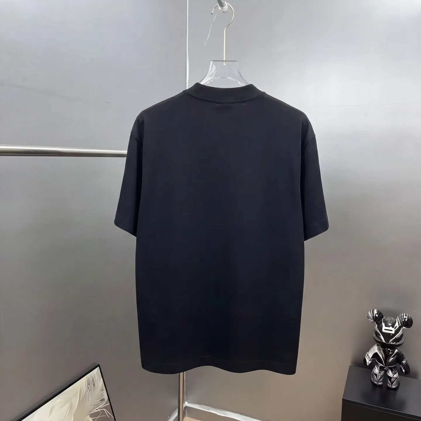 moncle～ 《 》7a tee ， Same Style ， : Black White Coffee Brown Size：S（90-130 ） M（125-150 ） L（135-165 ） XL（160-190 ） XXL（185-220 ）